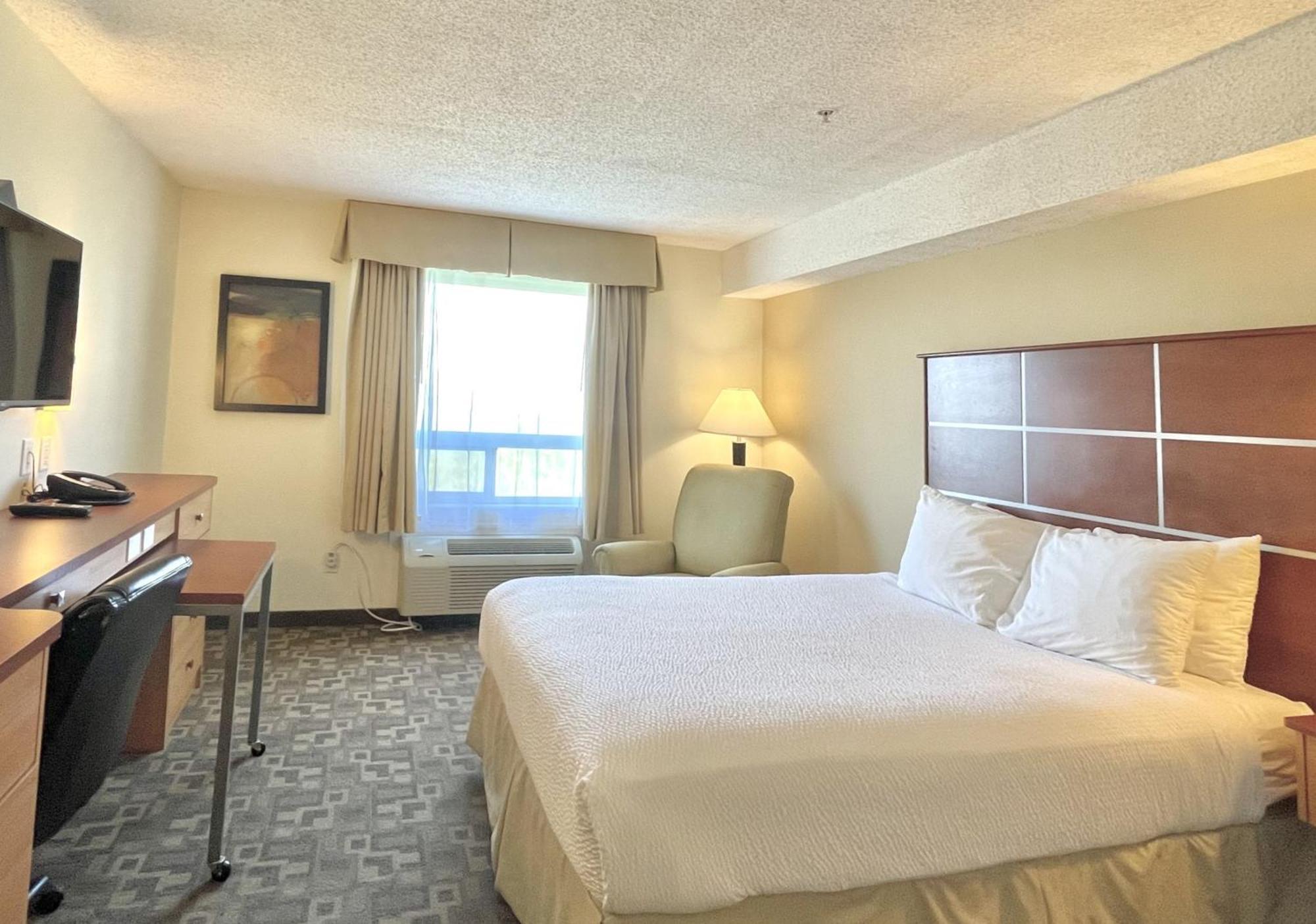 Days Inn By Wyndham Grande Prairie Exterior foto