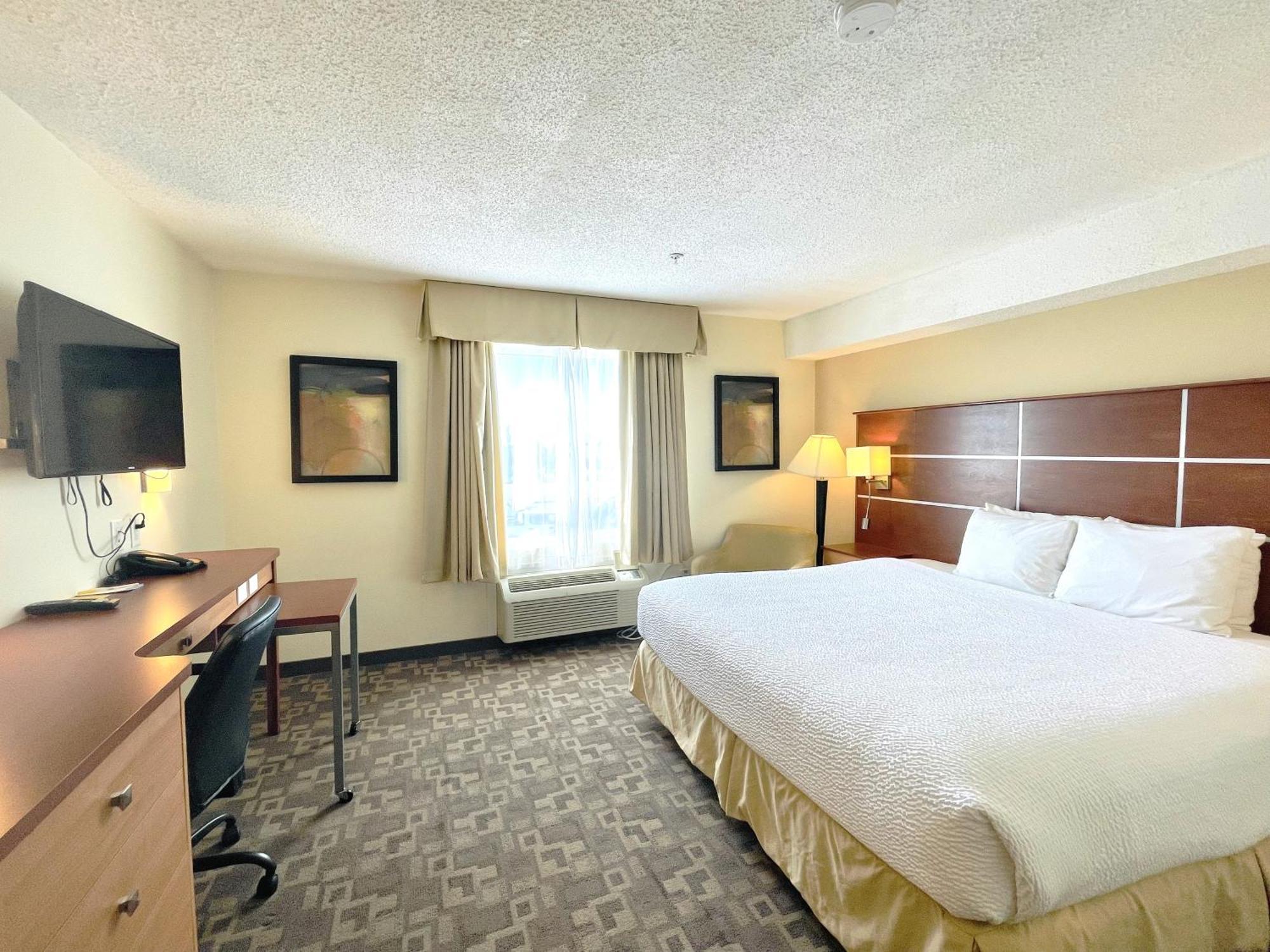 Days Inn By Wyndham Grande Prairie Exterior foto